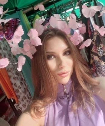 Живу в самом сердце Москвы, где знаю все лучшие места для нашей личной встречи. Со мной ты получишь непревзойденное наслаждение и нежность. Мои услуги включают классический и оральный секс, массаж и многое другое. Мой опыт и умение непременно порадуют тебя, и ты захочешь вернуться ко мне снова и снова. Спешу поделиться отзывами и фото, чтобы ты мог окунуться в мир страсти и наслаждения прямо сейчас. 💋💕 Виктория